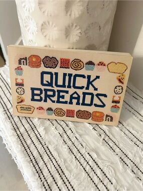 Vintage 1979 Quick Breads Nitty Gritty Cookbook Paperback